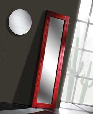 Rojo en el recibidor 8 Rojo en el recibidor