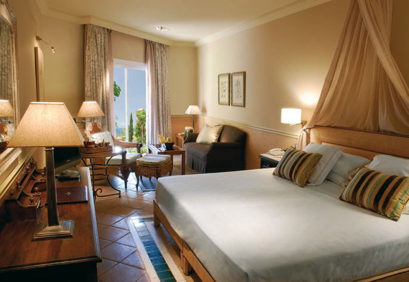 Gran Hotel Bahia Duque