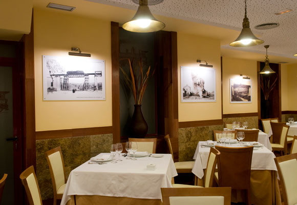 Restaurante La Maquina de Lugones
