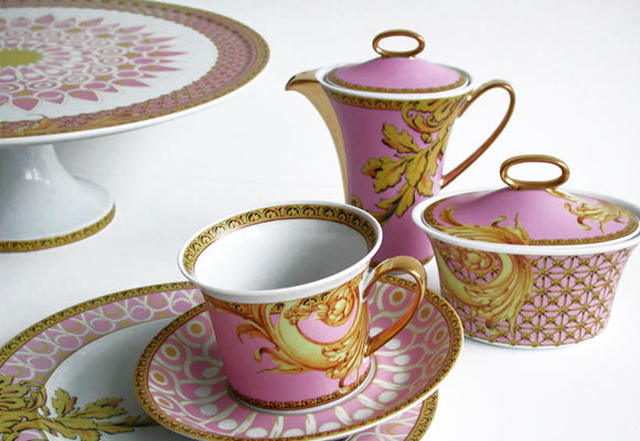 Así pone la mesa Donatella Versace