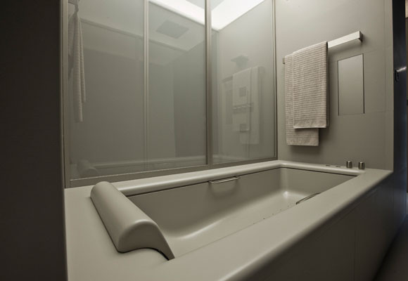 Novedades Roca para 2011 7 Roca y Armani