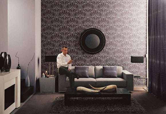 Colores oscuros; negro, marrón, gris...