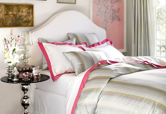 Flores sobre la mesilla