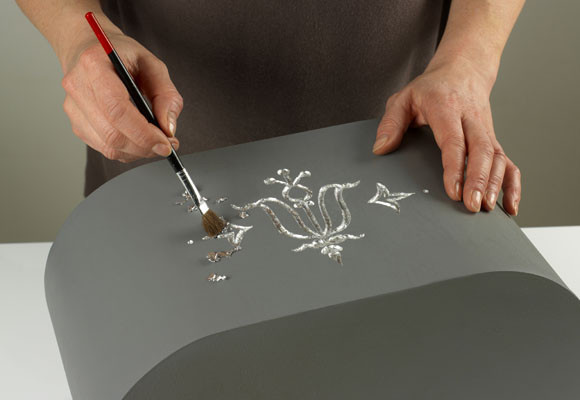 Una jardinera tallada