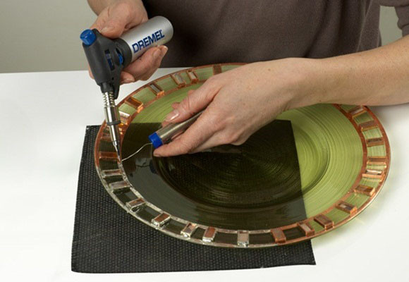 Cómo decorar bajoplatos para vestir la mesa 11 Cómo decorar bajoplatos para vestir la mesa