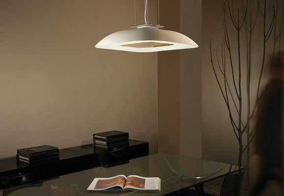 Parábola: juego de reflejos y luces 8 Parábola: juegos de reflejos y luces