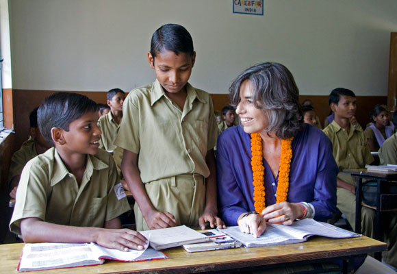 La alfombra Kala financia una escuela en la India 