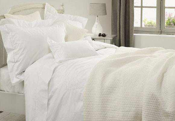 Sábanas blancas 3 Sábanas blancas