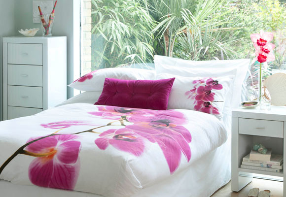 Rosa en el dormitorio 9 Rosa en el dormitorio