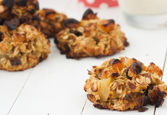 Galletas de copos de avena, albaricoque y chocolate 