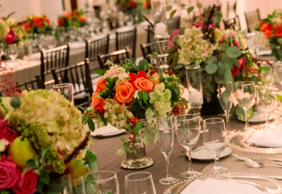 Centros de flores y frutas