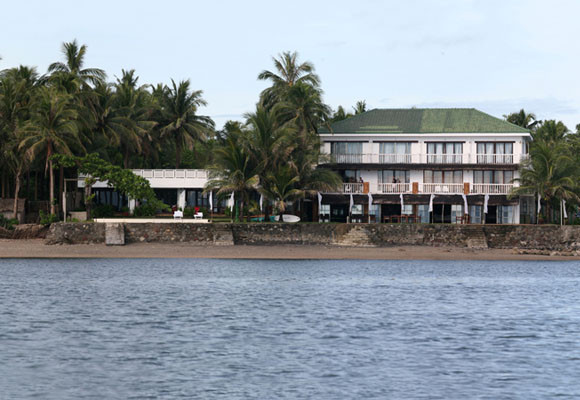 Sirangan Beach Resort 