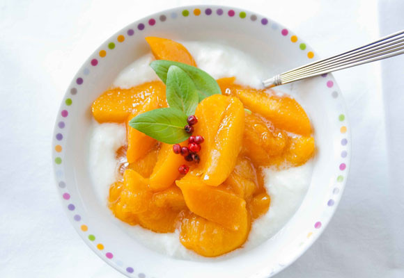 Melocotón con yogur helado