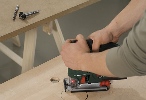 Mueble clásico para el lavabo