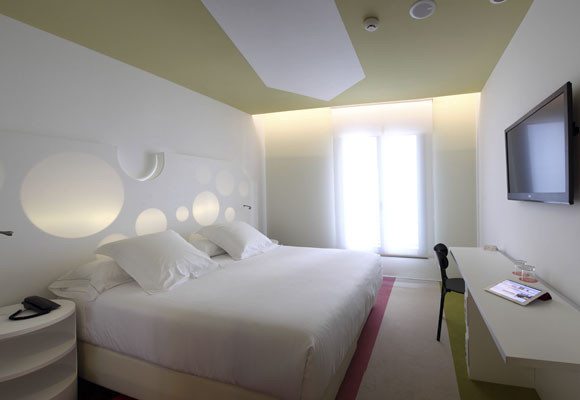 Room Mate Pau 9 Room Mate Pau