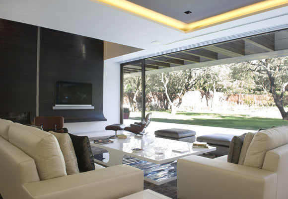 Una vivienda entre pinos y encinas 