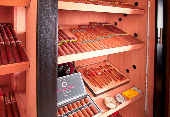 Santcelloni Cigar Club