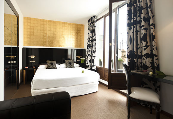 Room Mate Leo 6 Room Mate Leo