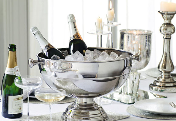 Circulos de plata en tu mesa de fin de año