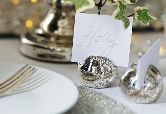 Circulos de plata en tu mesa de fin de año