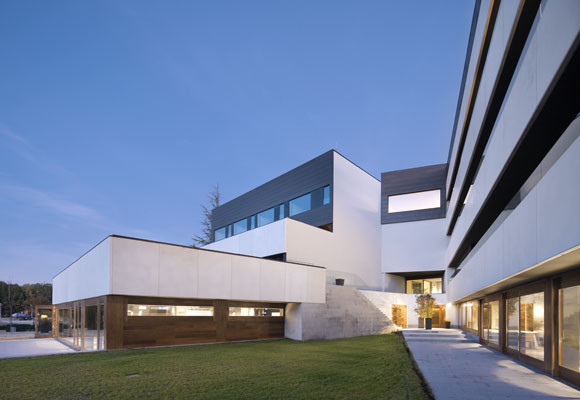 Muga de Beloso, Alma Pamplona