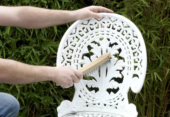 Restaurar una silla para el jardín 