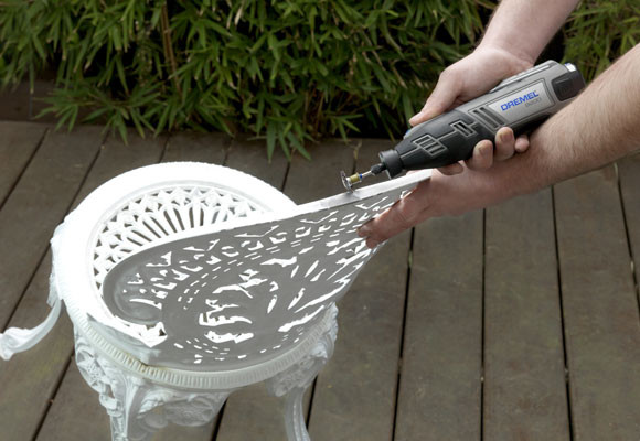 Restaurar una silla para el jardín 