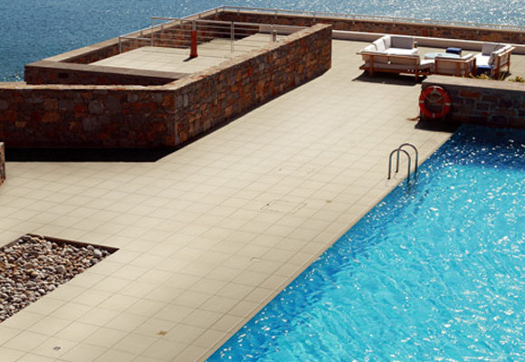 Este verano, Venatto viste la piscina 