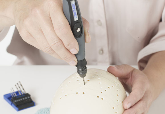 Lámparas con huevos de avestruz