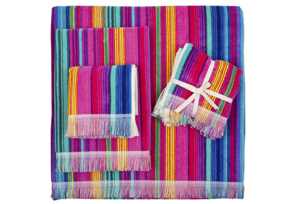 Llena tu baño de accesorios de color - Soluciones - DecoEstilo.com