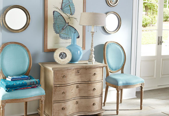 Rincones azules en el salón