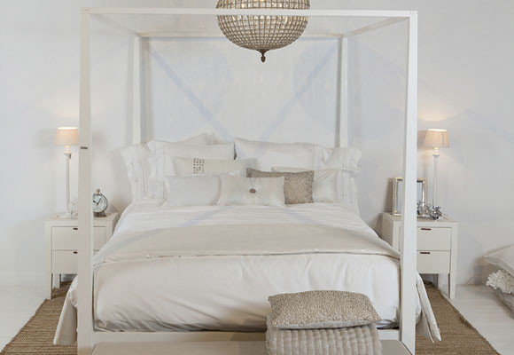 Camas con dosel, sin cortinas 7 Camas con dosel, sin cortinas