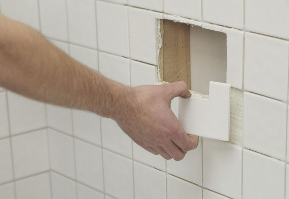 Renueva los azulejos del baño