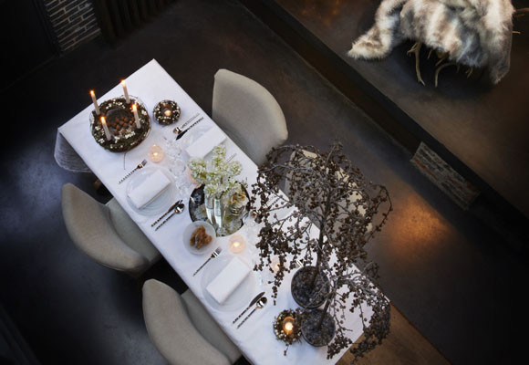 Una cálida mesa de Navidad