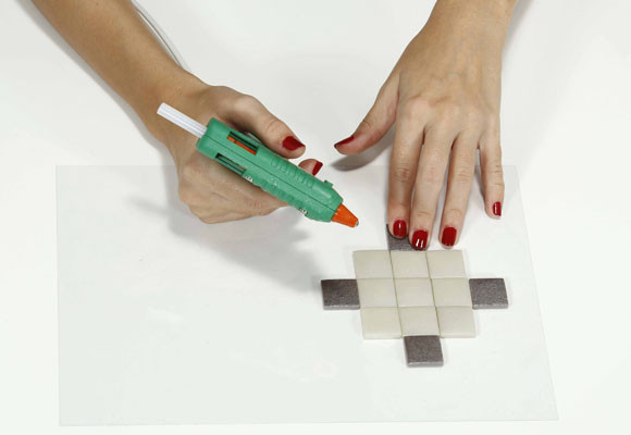 Un look navideño lleno de brillo y luz