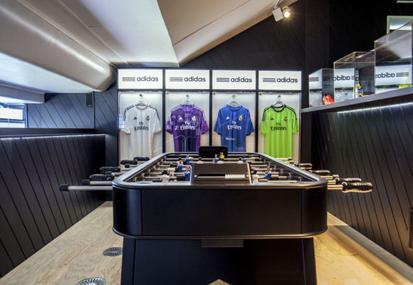 Palco de Adidas en el Santiago Bernabeu 2 Palco Adidas en el Santiago Bernabeu