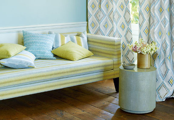 Un salón celeste y armarillo 8 Un salón celeste y armarillo