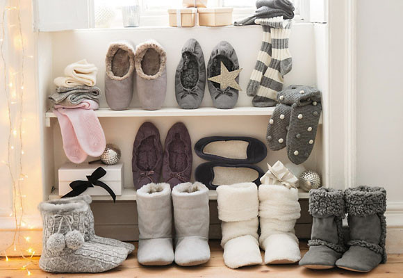 Zapatos prestos y dispuestos