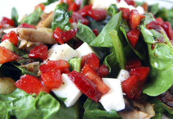 Ensalada de espinacas y fresas