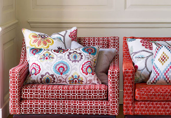 Estampados muy alegres en el salón