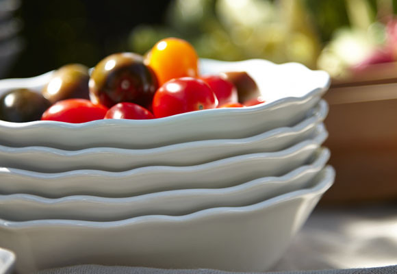 Un comedor escondido en el jardín