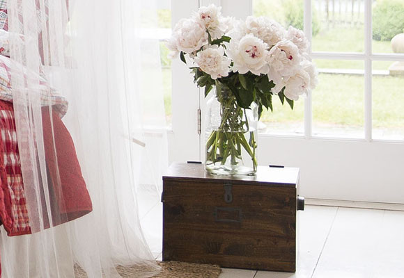 Un vaporoso y luminoso dormitorio