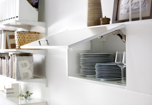 La cocina bajo la escalera