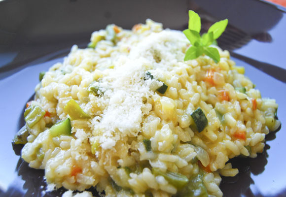 Arroz cremoso de verduras y pistachos