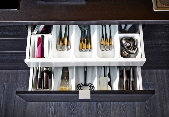 Amarillo y negro en la cocina, ¿Te atreves?