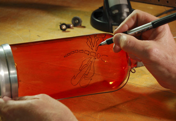 Graba tus botellas, jarrones y floreros