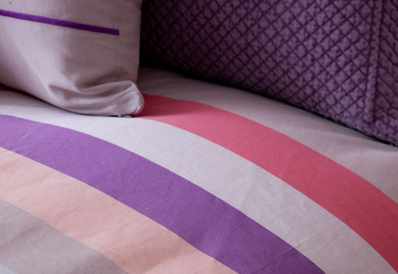 Textiles de rayas en el dormitorio