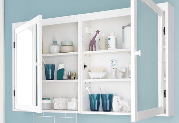 En el baño con tu patito de goma