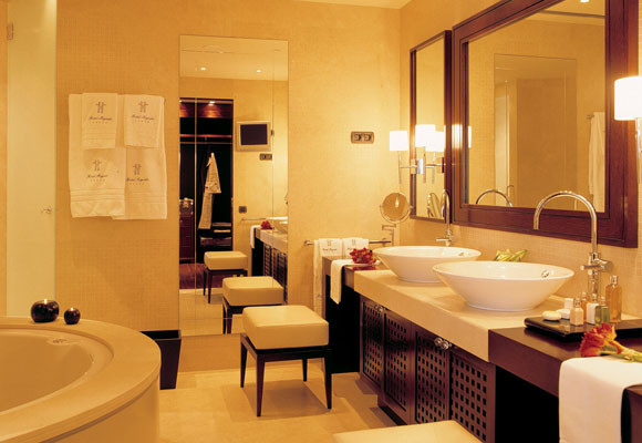 Majestic Hotel & Spa