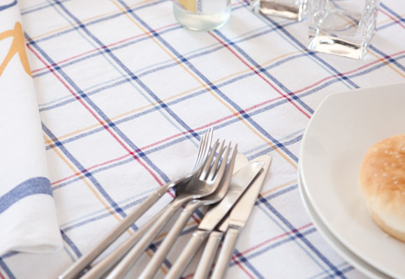 Una mesa de jueves 7 mesa_2.jpg